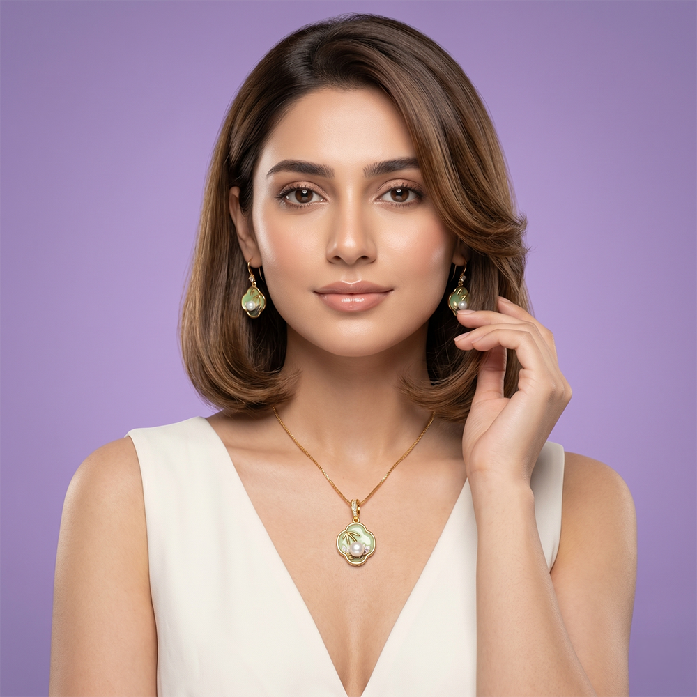 elegant necklace set for wedding guest
