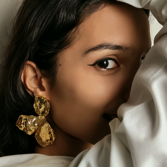 Sculpted Glow Drop Earrings