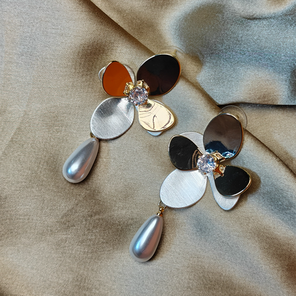 Elegant Gold Blossom Drop Earrings with Pearl Charm – Premium Statement Jewelry
