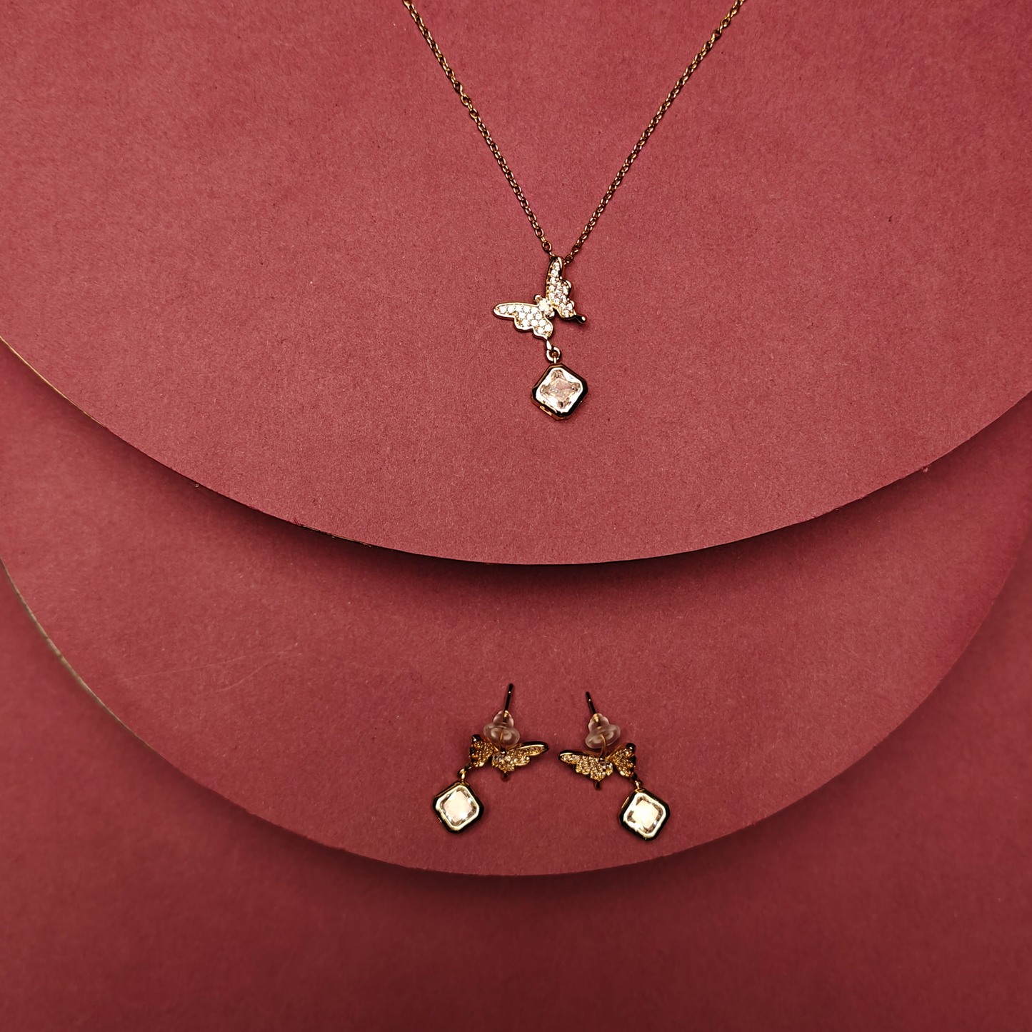 Bee Charm Pendant Set