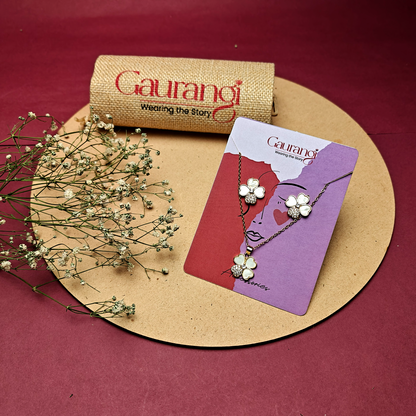 Blossom Clover Pendant & Stud Set
