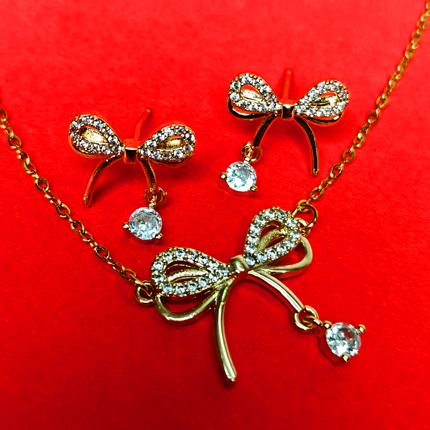 Elegant Bow Motif Necklace & Earring Set