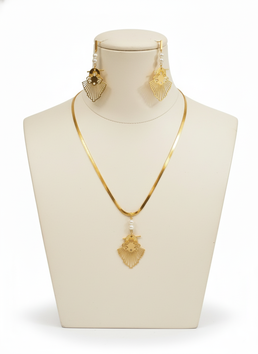 Elegant Gold Plated Fan Motif Necklace Set with Pearls | Gaurangi Jewelry